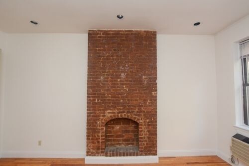 Building Photo - 331 E 93rd St