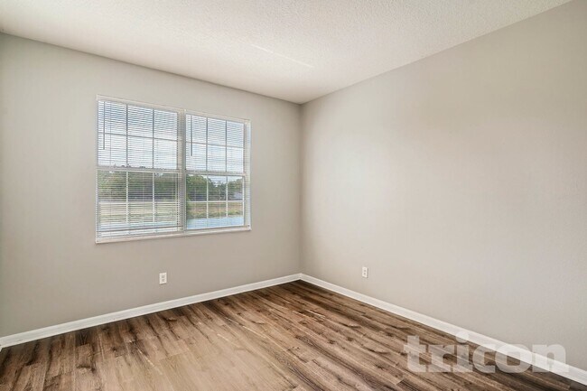 Building Photo - 10624 Bamboo Rod Cir