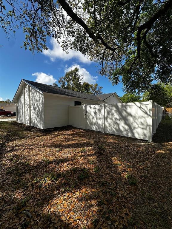 Foto del edificio - 1520 Country Ridge Dr