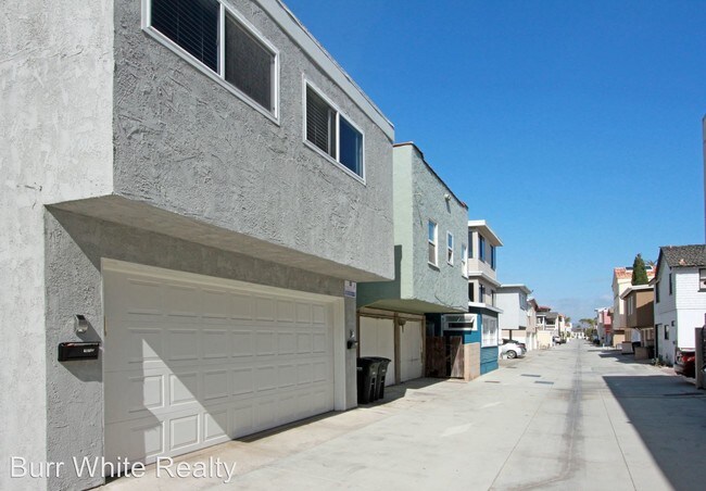Building Photo - 1615 W Balboa Blvd