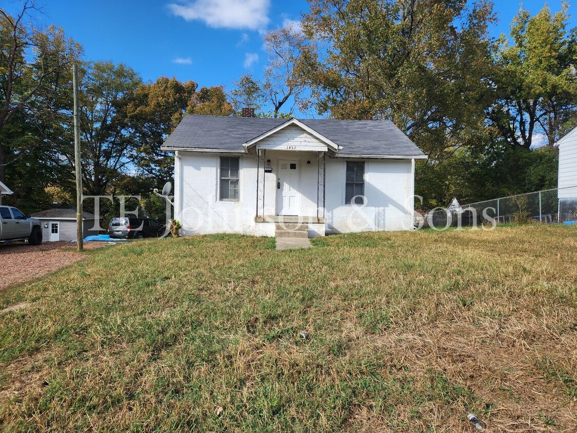 Primary Photo - Cozy home close to Waughtown Area