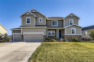 Building Photo - 5475 Harbor Town Dr