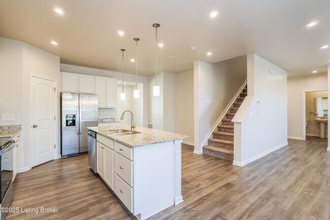 Building Photo - 621 Toll House Ct