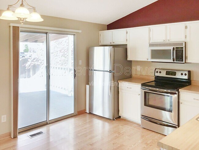 Foto del edificio - 6311 W 116th Ave