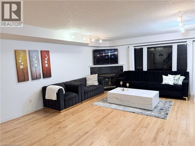 Photo du bâtiment - 23 Marsh Crescent