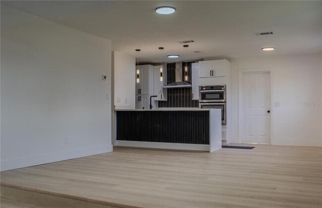 Foto del edificio - 7732 Linaria Dr