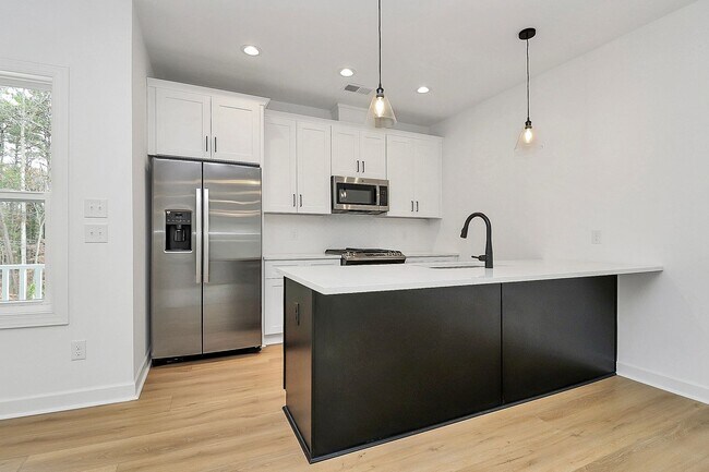 Foto del edificio - Brand New Two Bedroom Townhouse