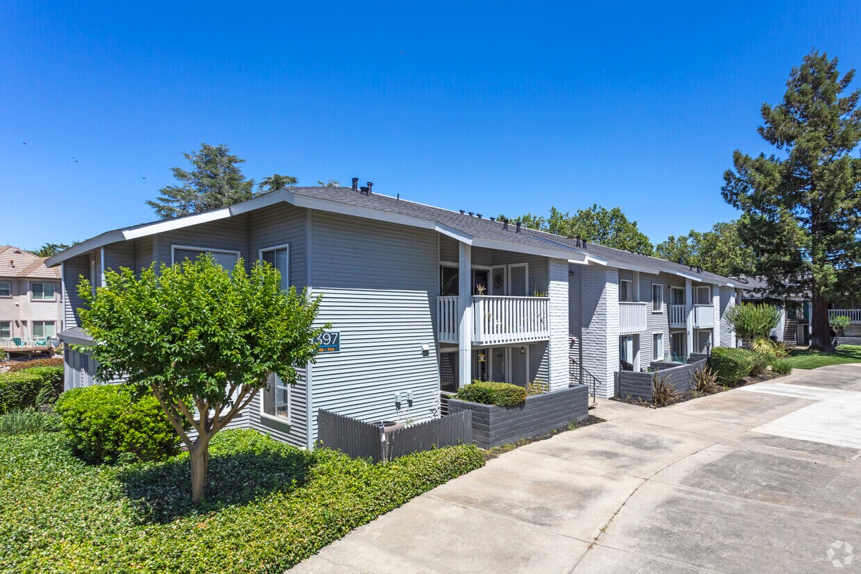 VUE AT THE LAKE Apartments - Sacramento, CA | Apartments.com