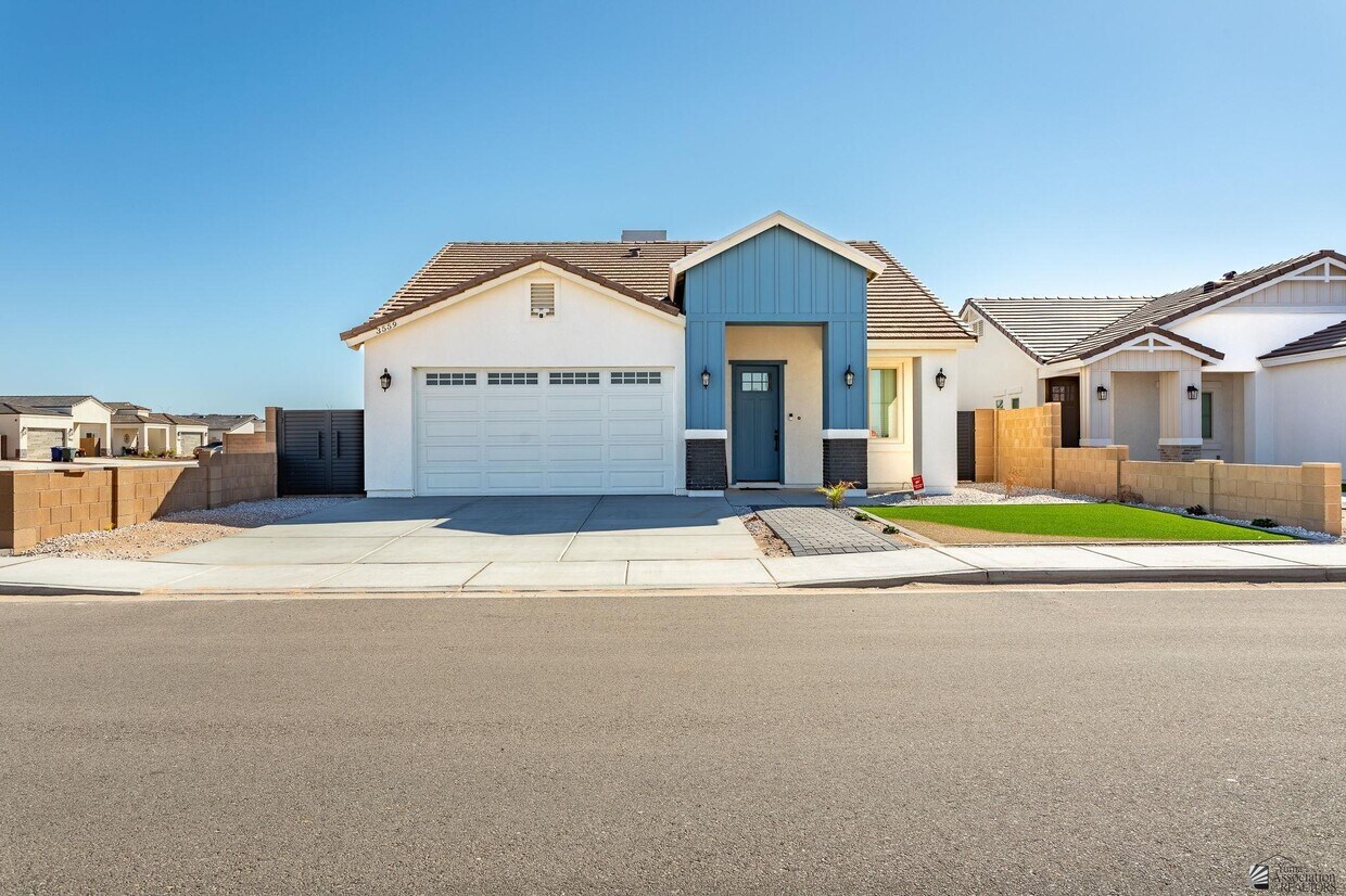 Foto principal - 3559 S Dana Dr