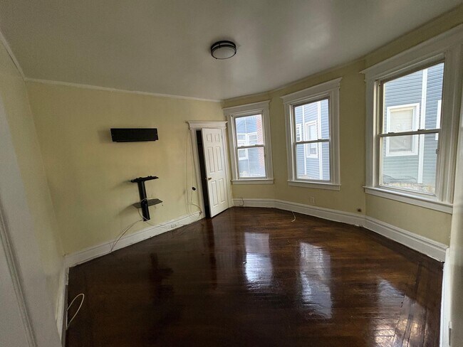 Bedroom - 274 S Burnett St
