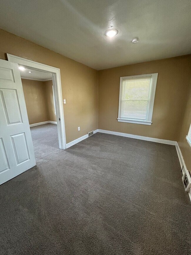 Foto del edificio - Coming Soon!! 2 Bed 1 Bath House!! $1063.00