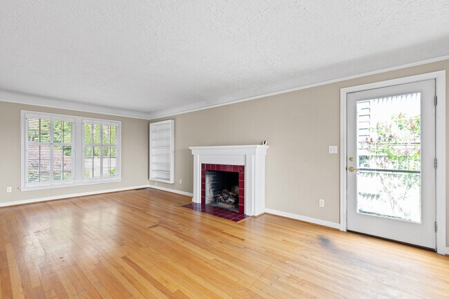 Foto del edificio - 2638 SW Buckingham Ave