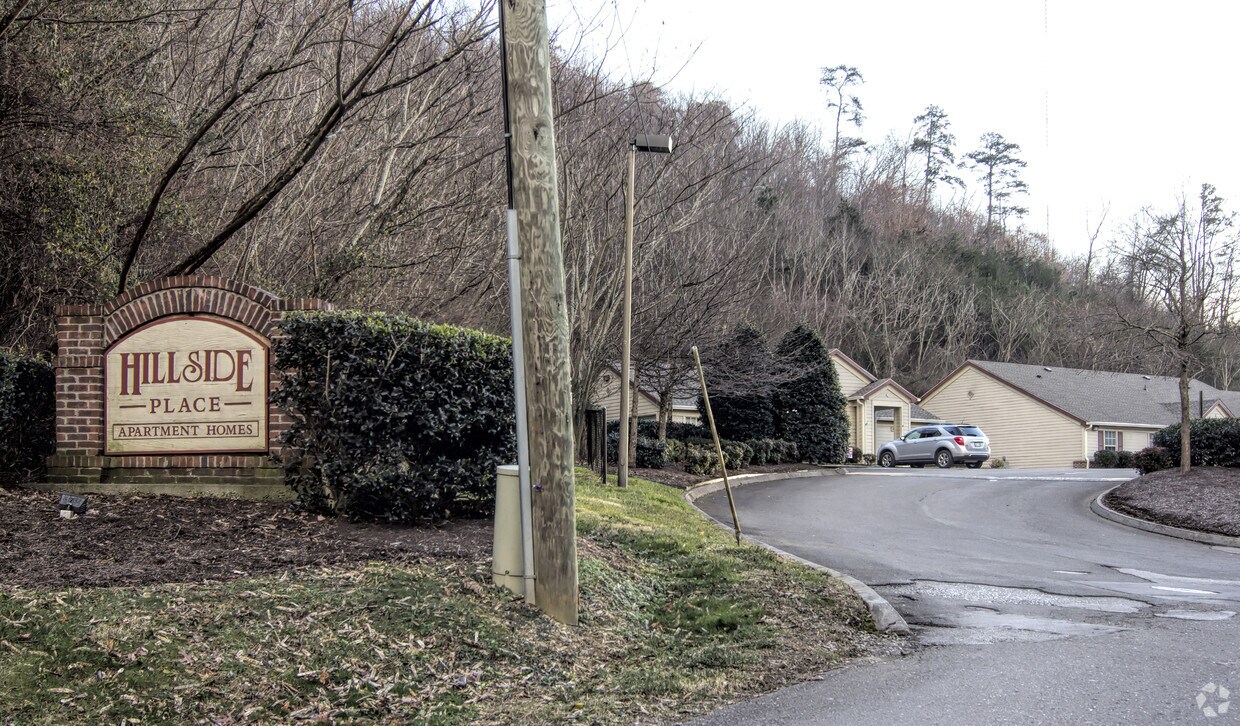 Hillside Place Apartments Knoxville, TN