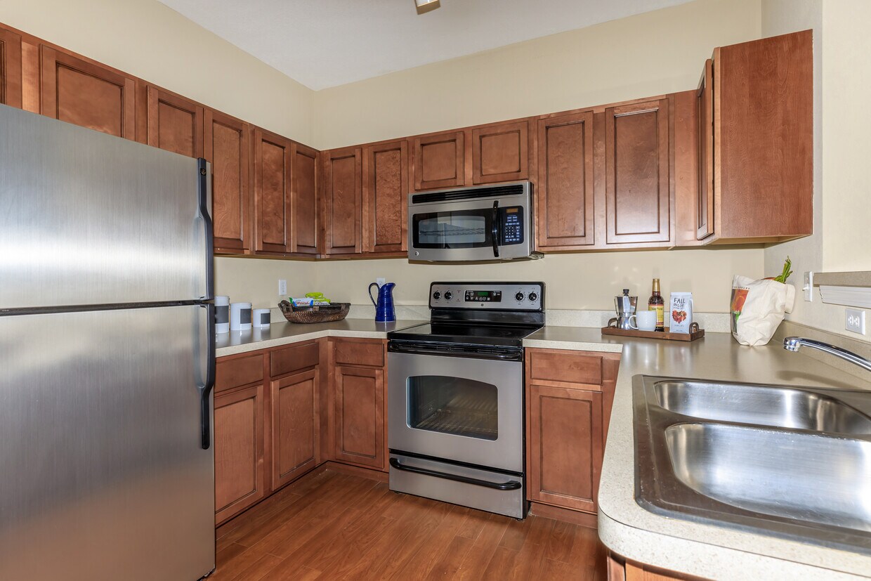 Crown Point Apartments Alquileres en Danbury, CT