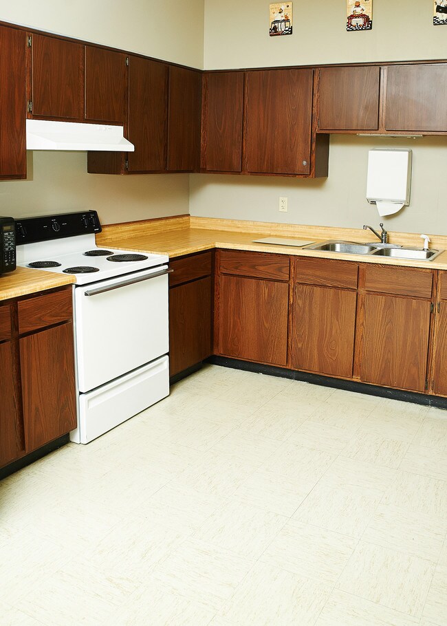 Fairington Apartments Apartments - Anderson, IN ...