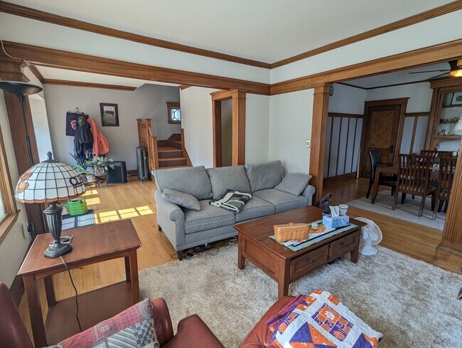 Foto del edificio - 17 Commonwealth Rd