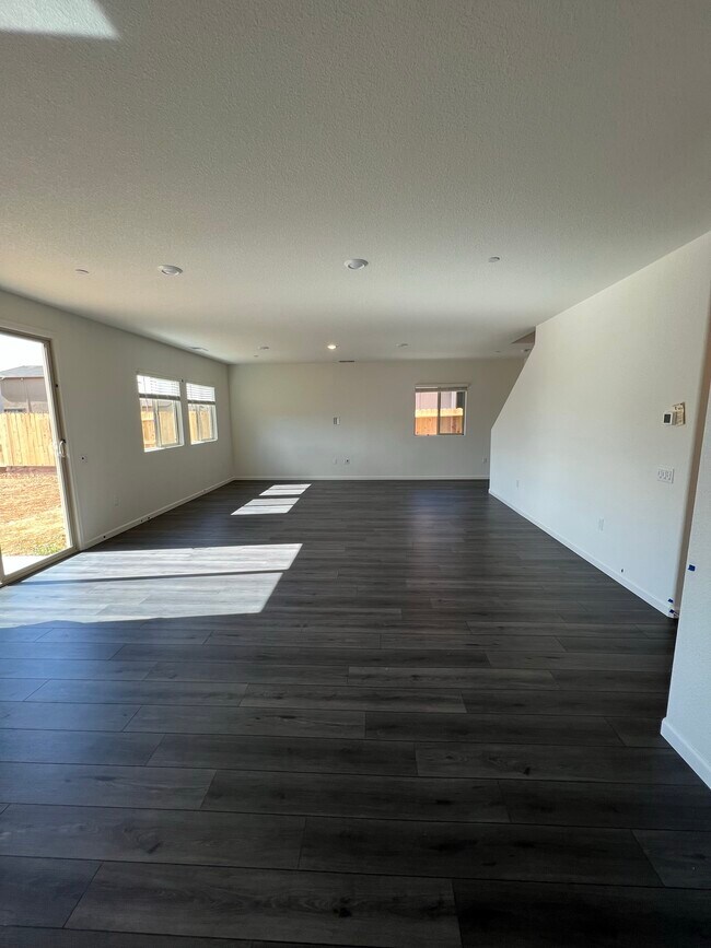 Great Room - 12820 Thorntonhall Dr