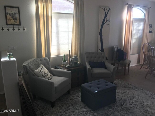 Foto del edificio - 2725 E Mine Creek Rd