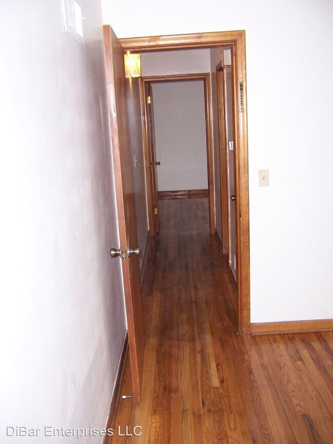 Foto del edificio - 3524 Dewey Ave