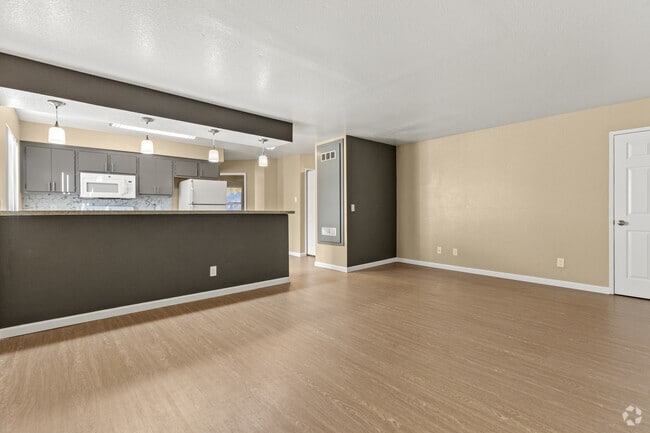 Building Photo - Redwood Cove Apartments