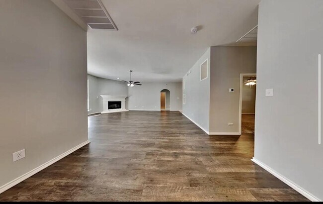 Foto del edificio - 2959 Crystal Way