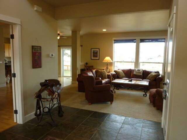Building Photo - 20912 Sage Creek Dr