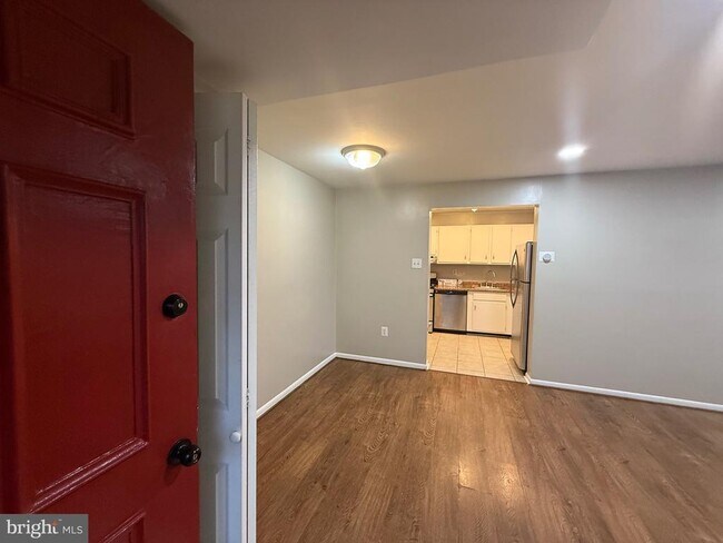 Foto del edificio - 9200 Bridle Path Ln