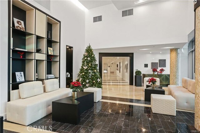 Foto del edificio - 3131 Michelson Dr