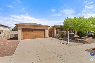 Building Photo - 7352 Cibolo Creek Dr