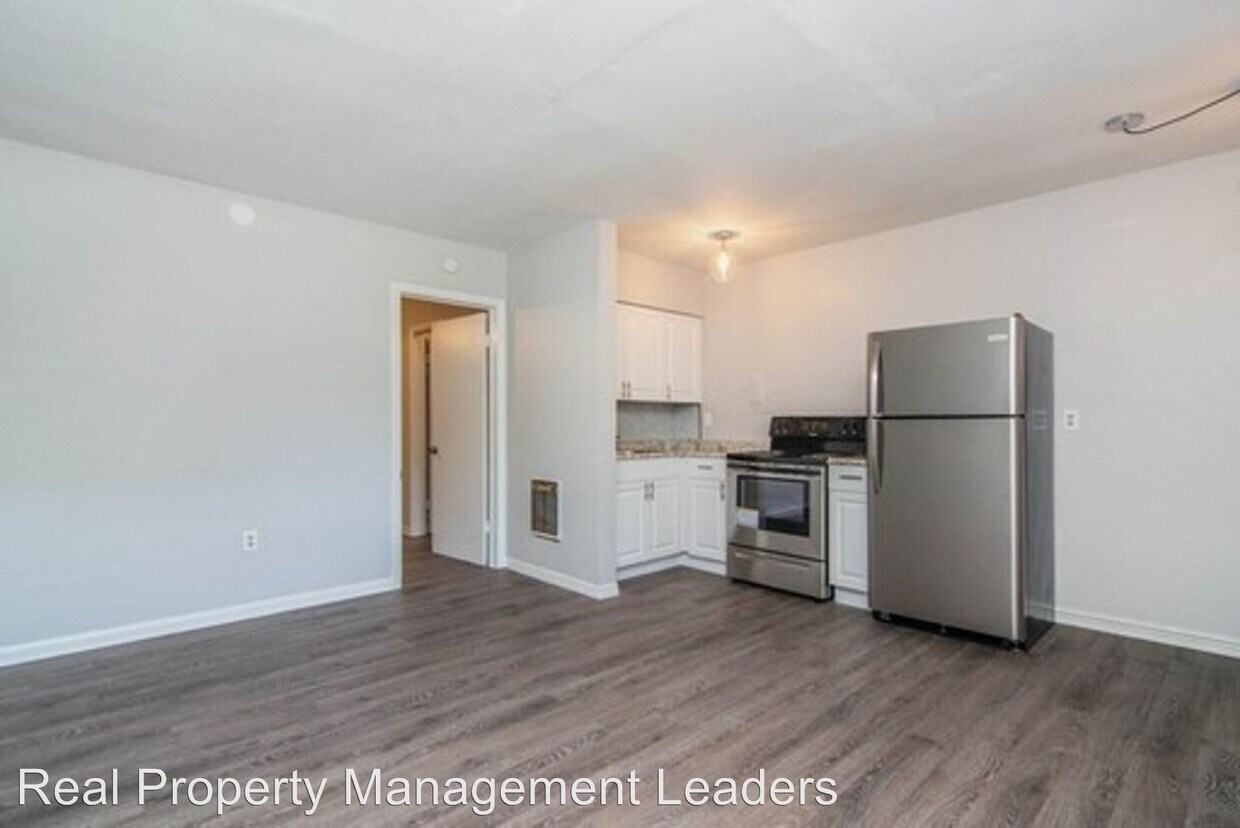 Foto principal - 5931 N Rome Ave