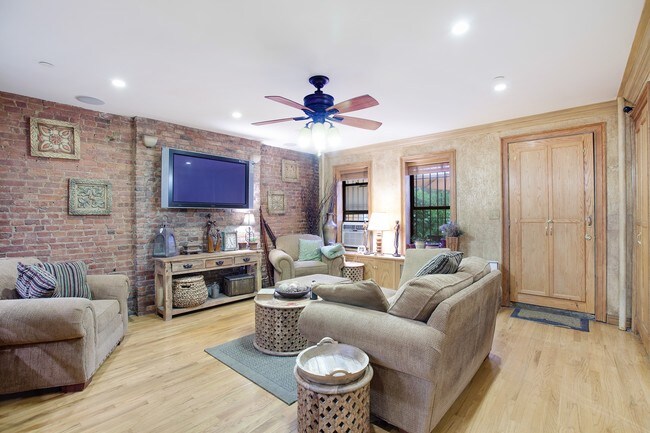 Foto del interior - 130 W 131st St