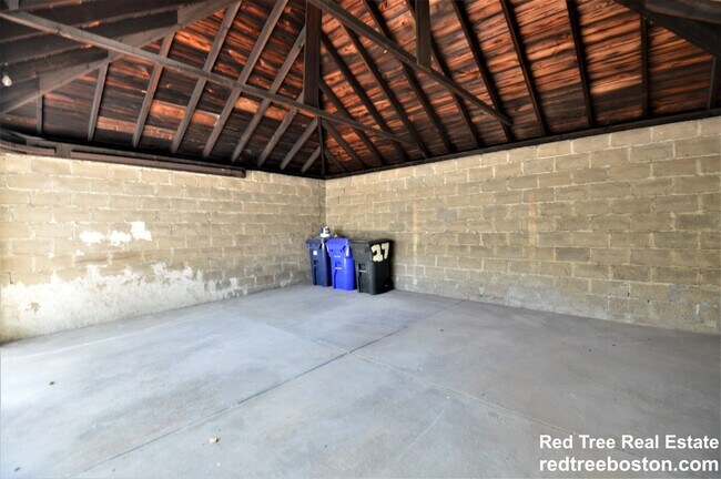 Foto del edificio - 27 Ransom Rd