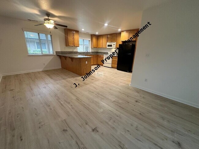 Foto del edificio - 2bed 2 bth located in Manteca