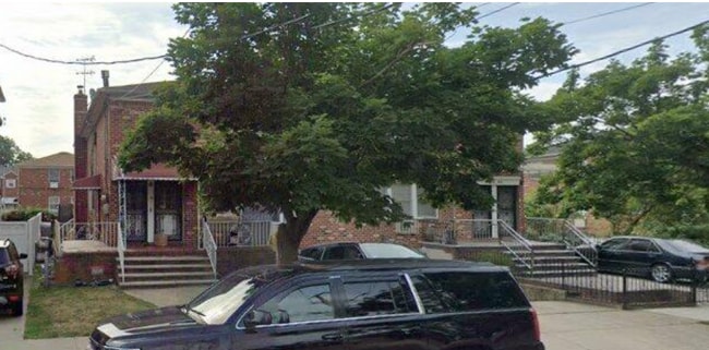 Photo - 88-31-31 Ransom St Townhome