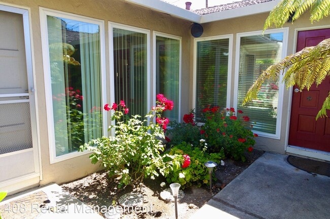 Building Photo - 3 br, 2 bath House - 1002 Hollenbeck Avenue