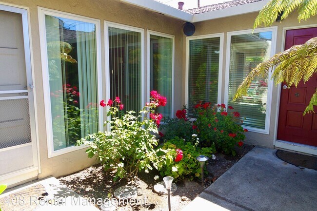 Foto del edificio - 3 br, 2 bath House - 1002 Hollenbeck Avenue