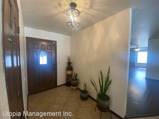 Building Photo - 4 br, 2 bath House - 2621 W. Ave K4
