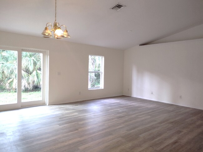 Building Photo - 3003 W Balsam Cir