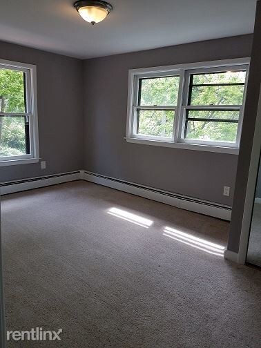 Foto del edificio - 2 br, 1 bath House - 292 Macopin Road