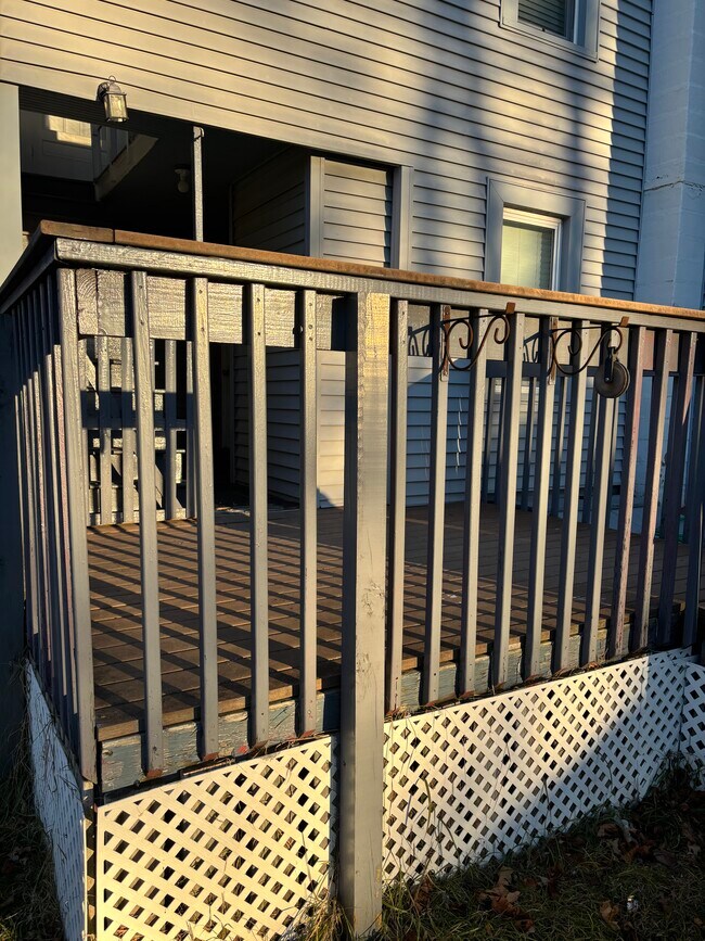 Foto del edificio - 15 Clubhouse Rd