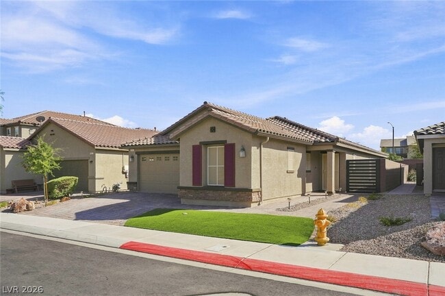 Building Photo - 1525 Deep Valley Ave