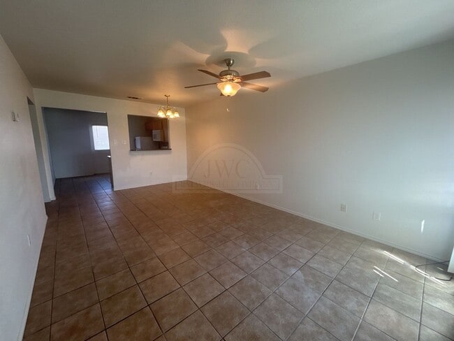 Building Photo - 3811 Edgefield St