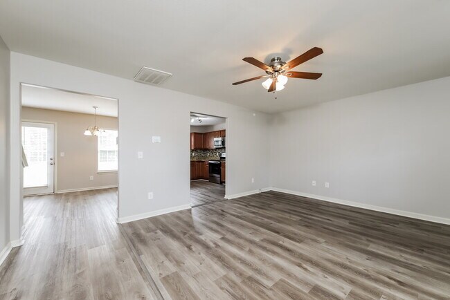 Foto del edificio - 5063 Hogan Point Ct