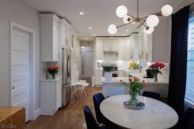 Foto del edificio - 33 Claremont Ave