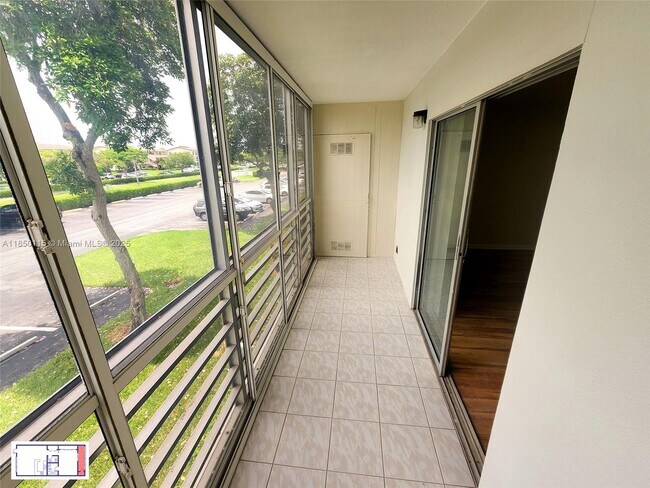 Foto del edificio - 188 Preston Way