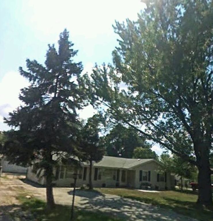 Remodeled Charming 3 BR Ranch - 19345 John Kirkham Dr