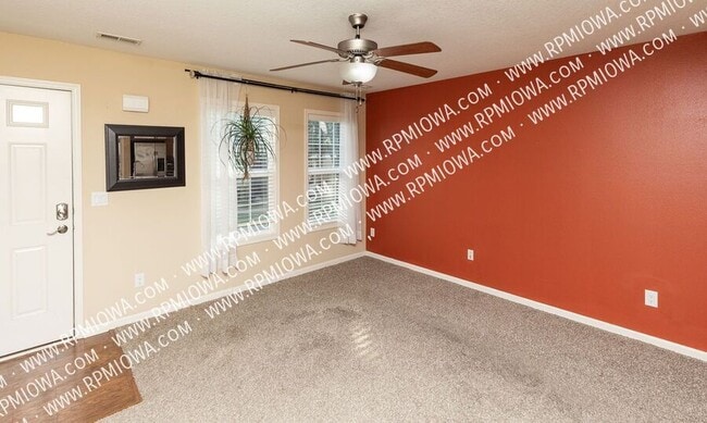 Foto del edificio - 9155 Coneflower Dr