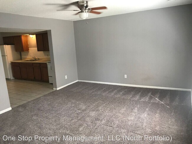 Building Photo - 3 br, 1 bath House - 508 E Kansas Ave
