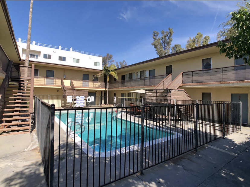 Primary Photo - 5204 Fallbrook Ave