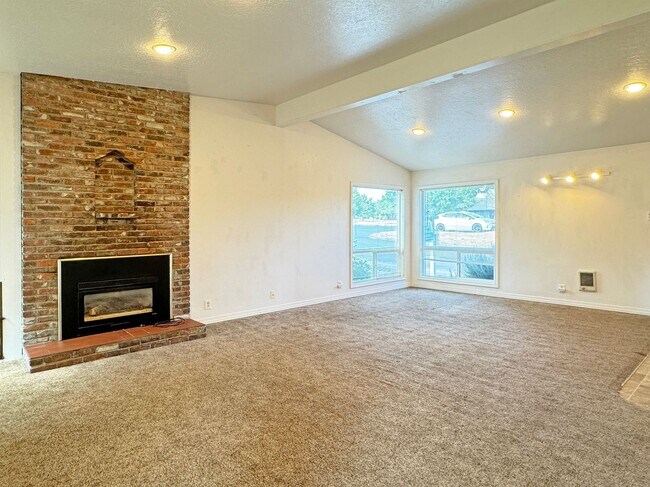 Foto del edificio - Charming 4 Bedroom Home Close to OSU!